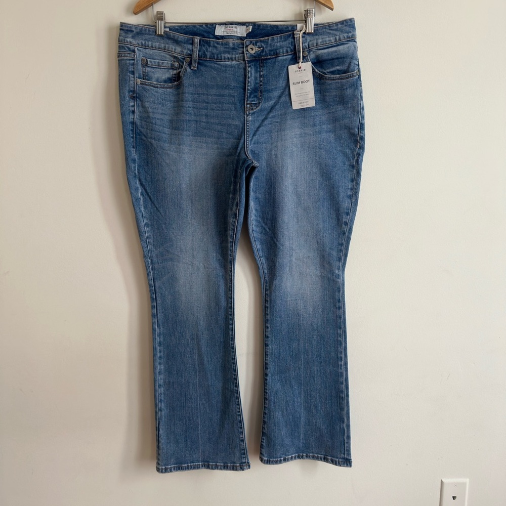 Torrid || Woman’s slim Bootcut blue jeans size 18 S